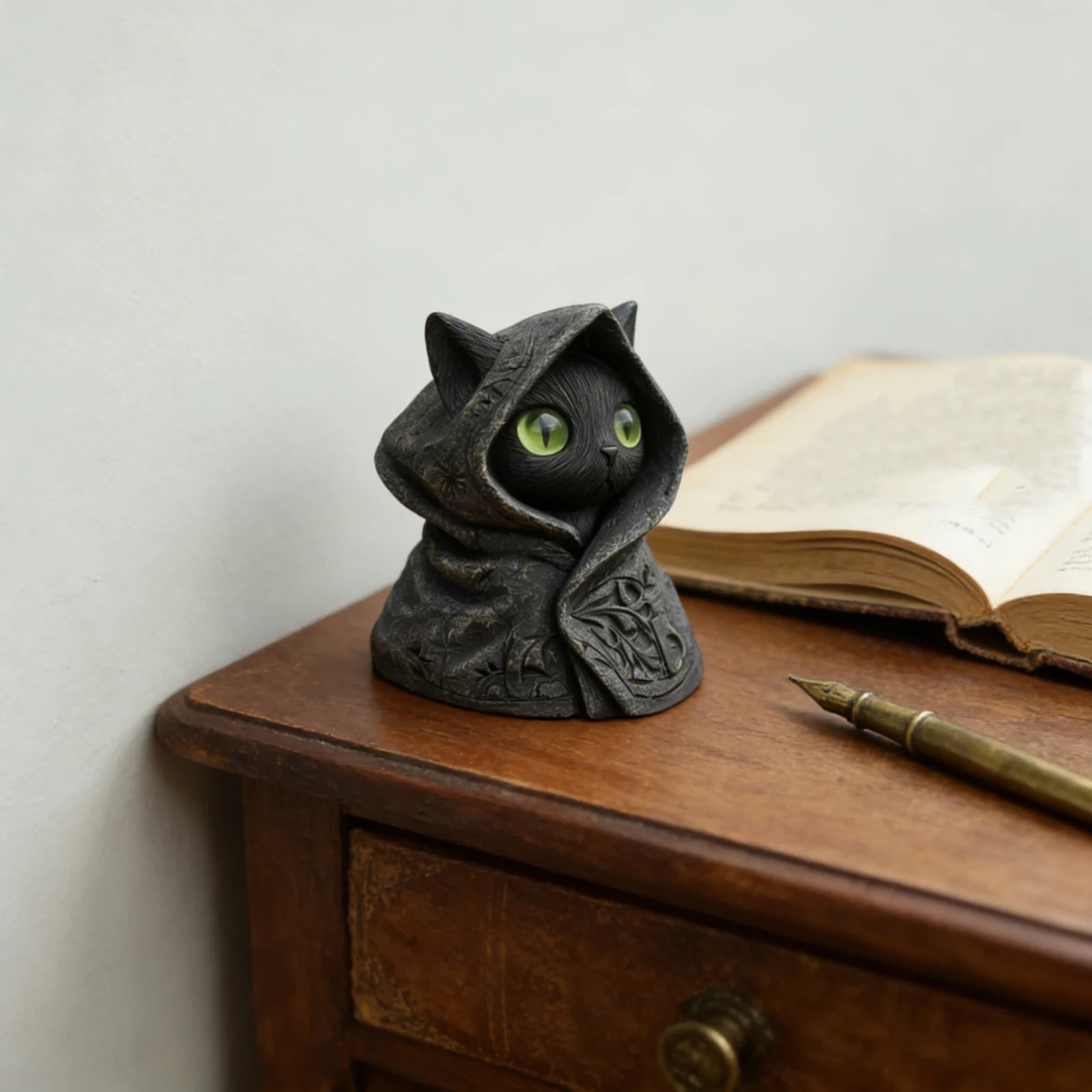 Cat Statue Home Decor Hooded Cat Figurine Tabletop Decoration Mystical Ornament Desk Accent Dark Cat Sculpture Resin Craft
